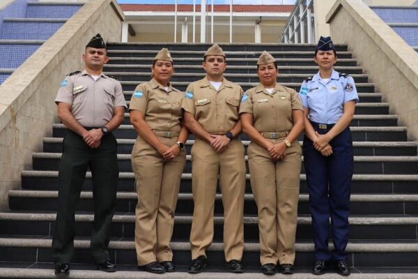 Militares hondureños en mision de paz en Colombia